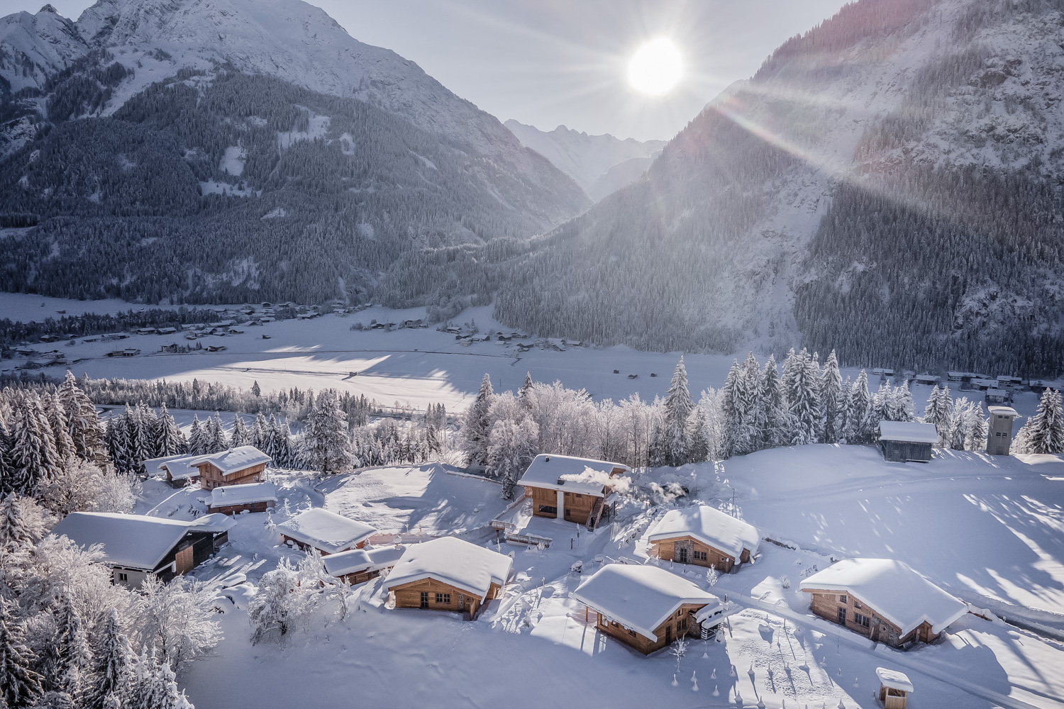 Bergpanorama rund um das Benglerwald Chaletdorf